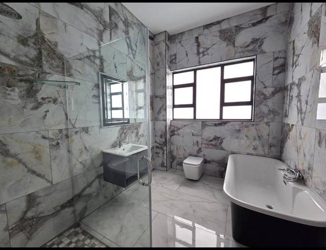 5 BEDROOM HOUSE FOR SALE IN THE ISLANDS ESTATES